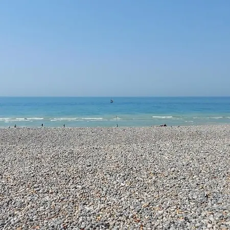 Idealement Situe, Vue Et Port, Proche Centre *